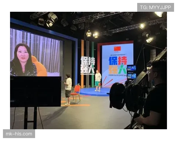 伏明霞买菜那画面，网友：奥运冠军和邻家大嫂没区别？
